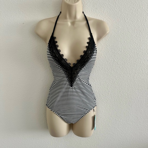 Seafolly NWT Sz US 4 Black White Stripe One-Piece Swim Swimsuit Lace Halter - Picture 2 of 10